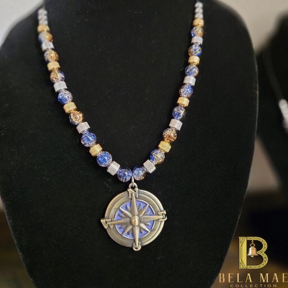 Adventurer necklace 🧭